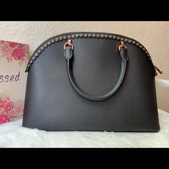 MK satchel - Picture 2 of 11